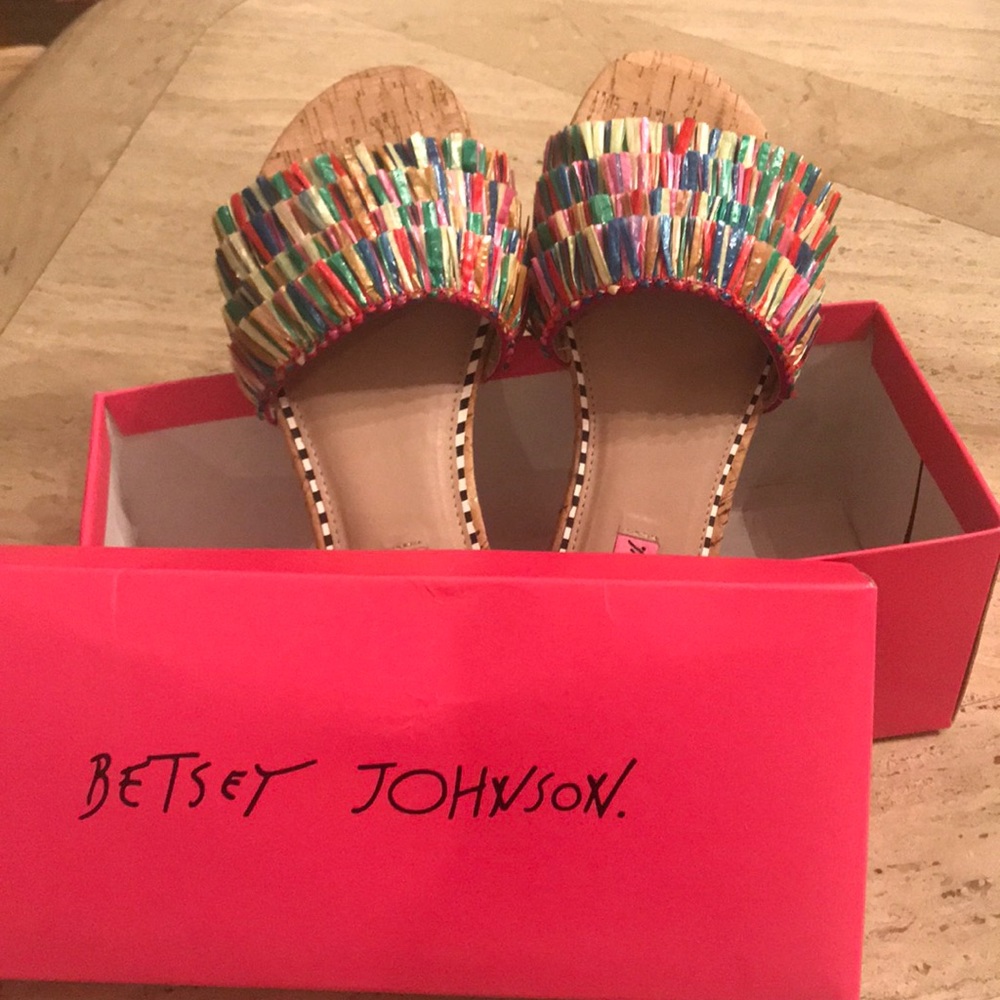Betsey Johnson Venus Slide Flat Sandals, NBW sz 8
